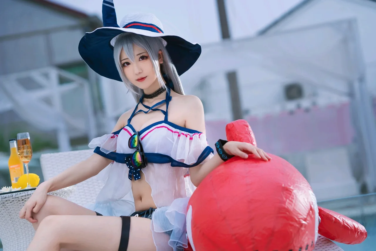 弥音音明日方舟 斯卡蒂泳装