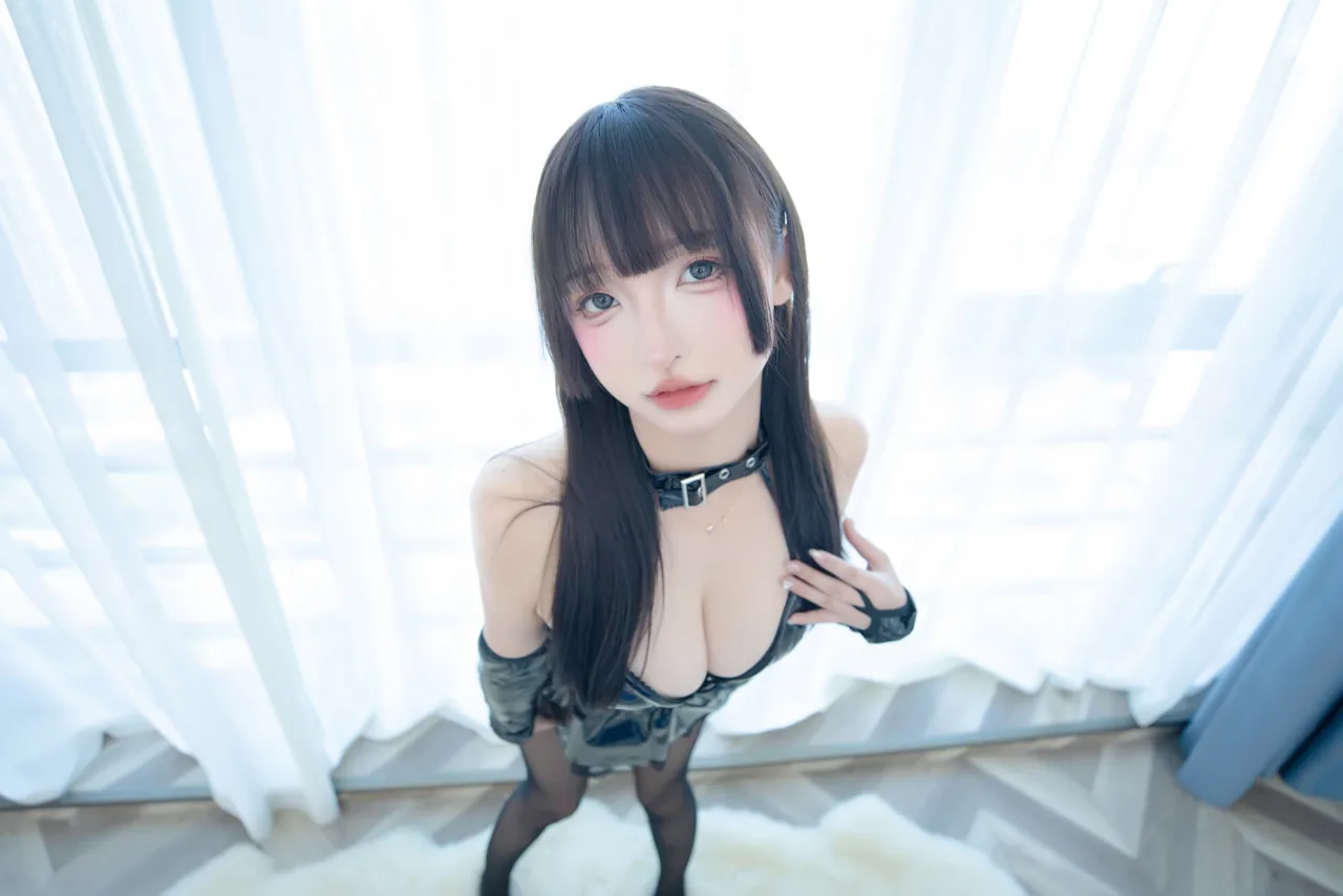 神楽坂真冬美脚