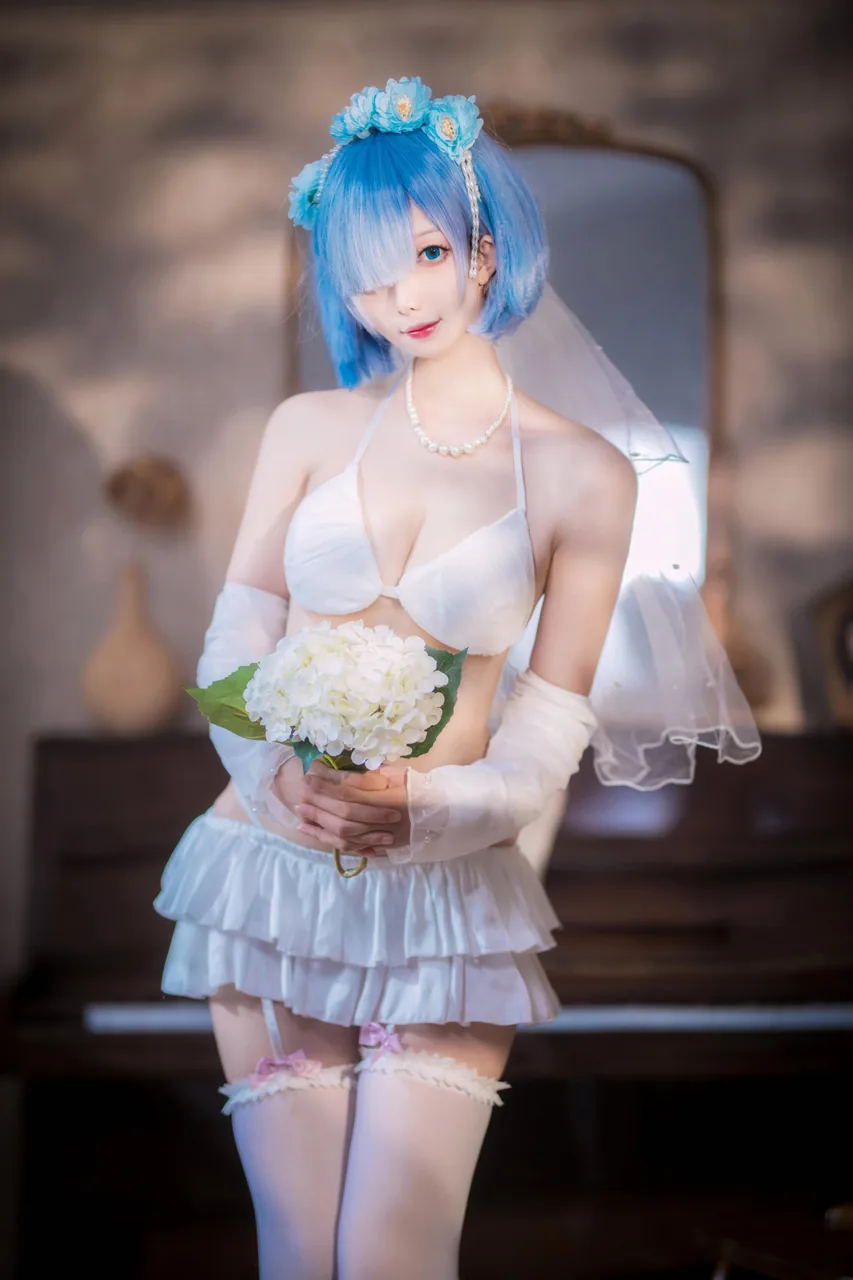 封疆疆蕾姆花嫁