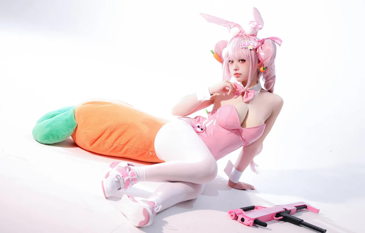 G44不会受伤爱丽丝兔女郎