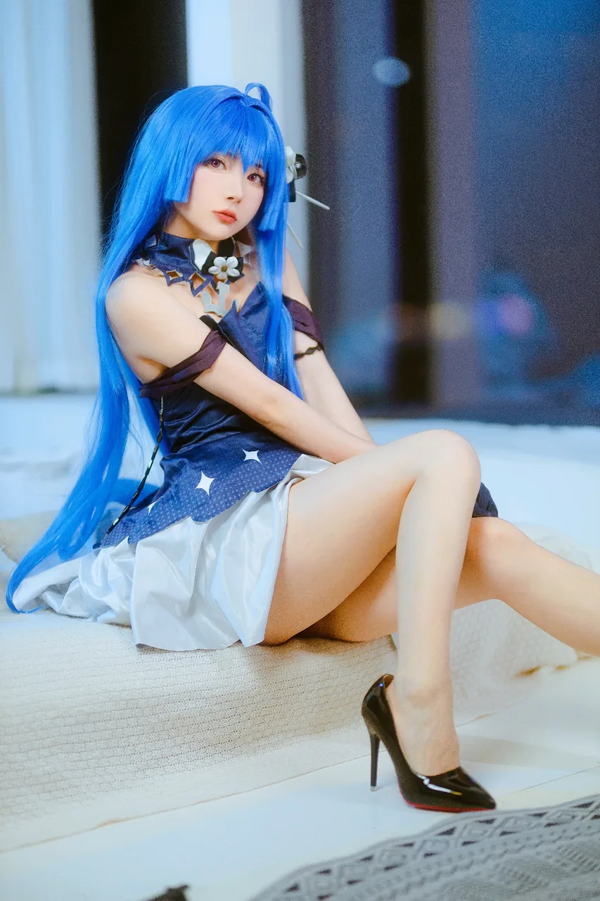 是三不是世Nikke胜利女神· 海伦娜