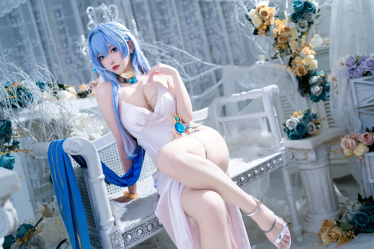 宫本桜海伦娜礼服