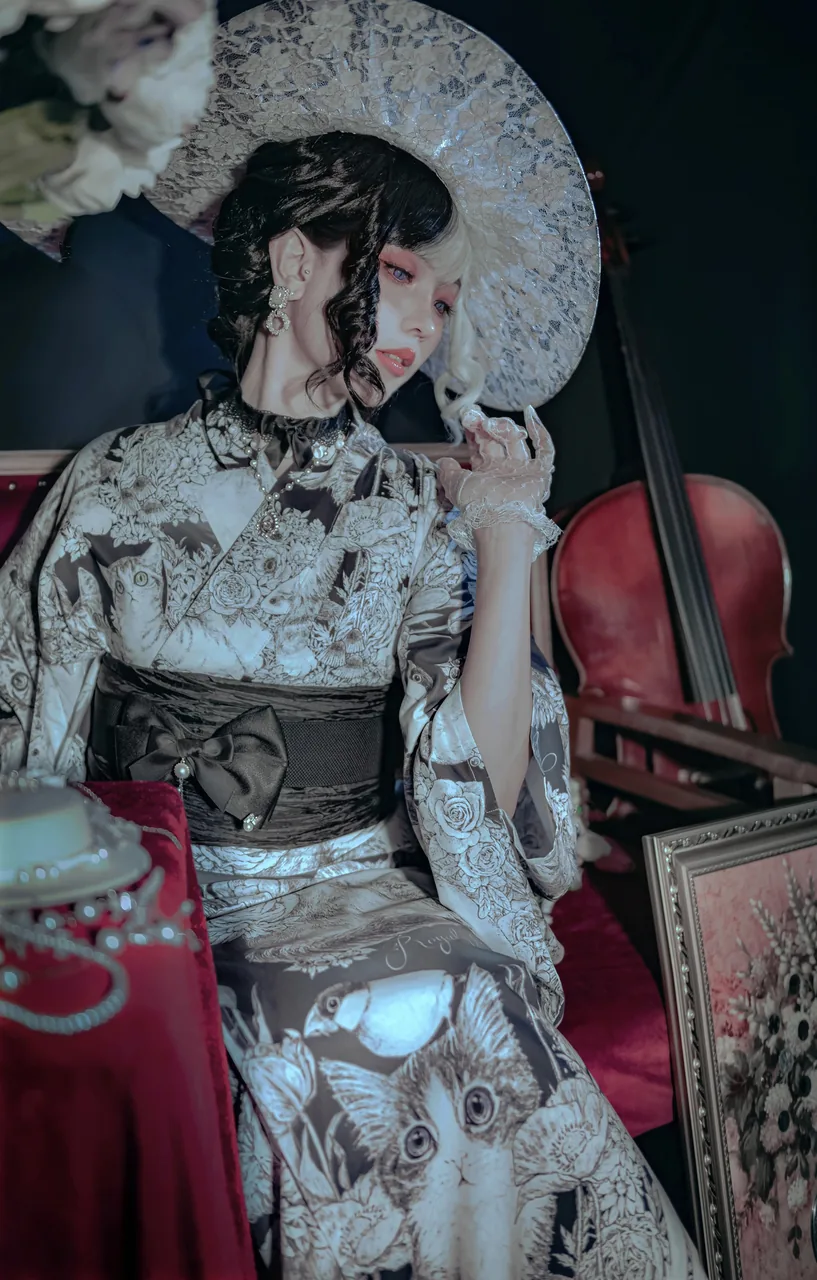 ElyHalloween Witch