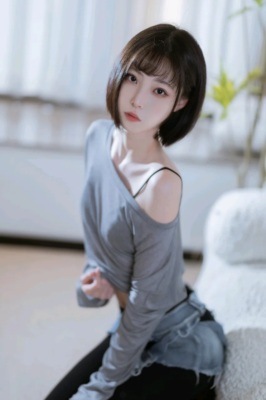许岚LAN半透毛衣