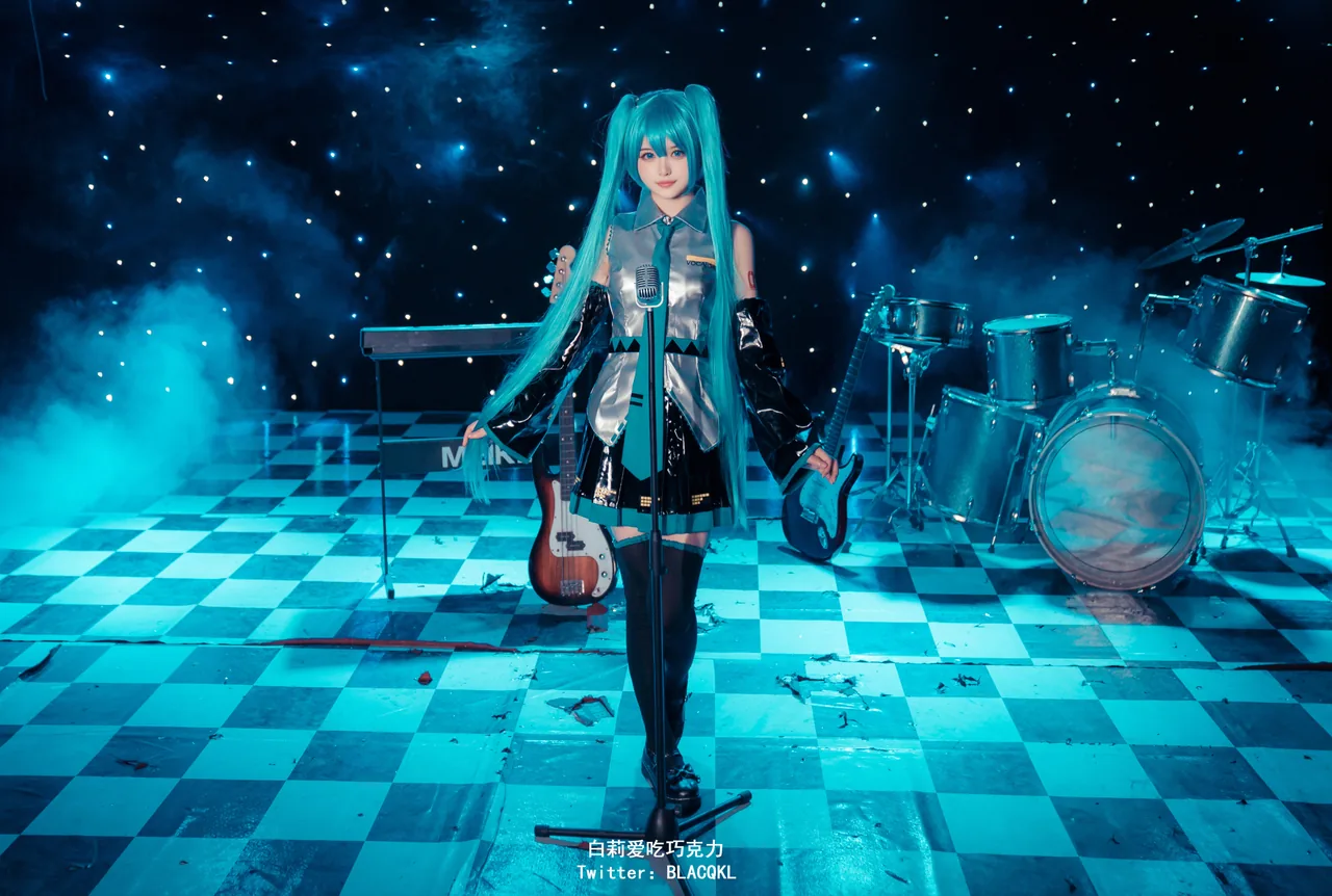白莉爱吃巧克力初音未来